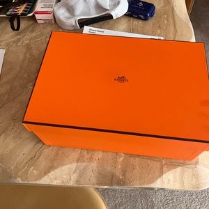 Hermes sandals sold out in stores